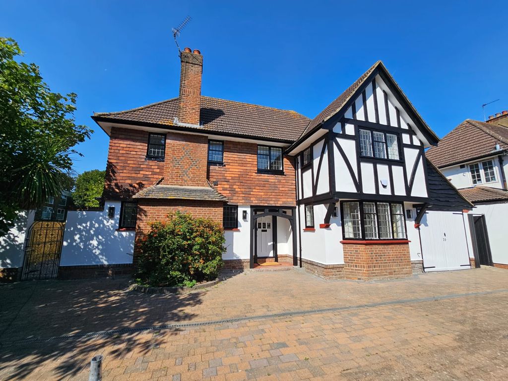 Property photo 1 of 15