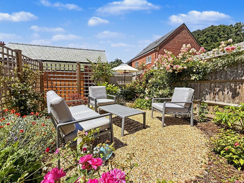 Property photo 2 of 19