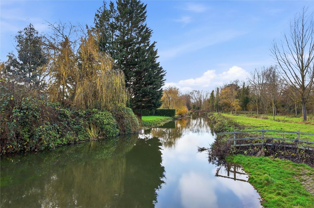 Property photo 3 of 7 Local Area