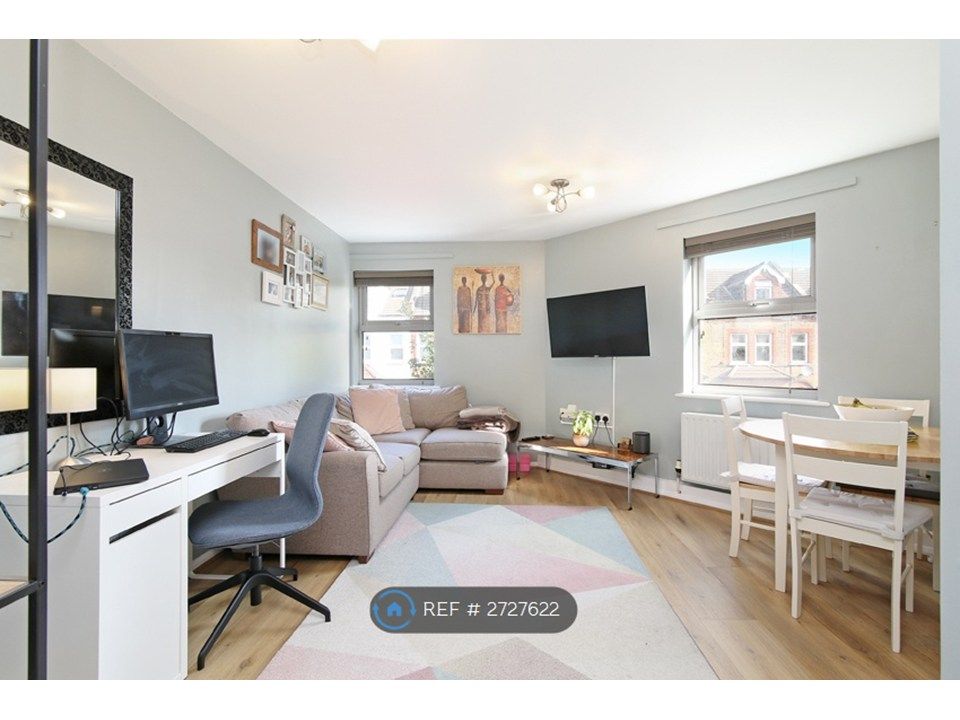 Property photo 3 of 13 Living/Dining Room