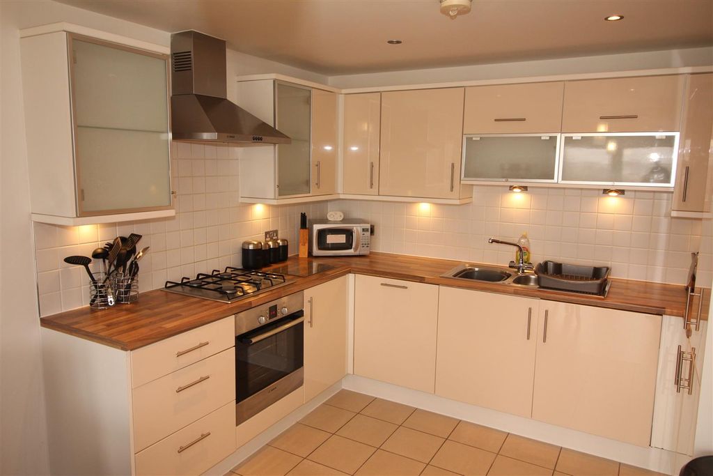 Property photo 3 of 9