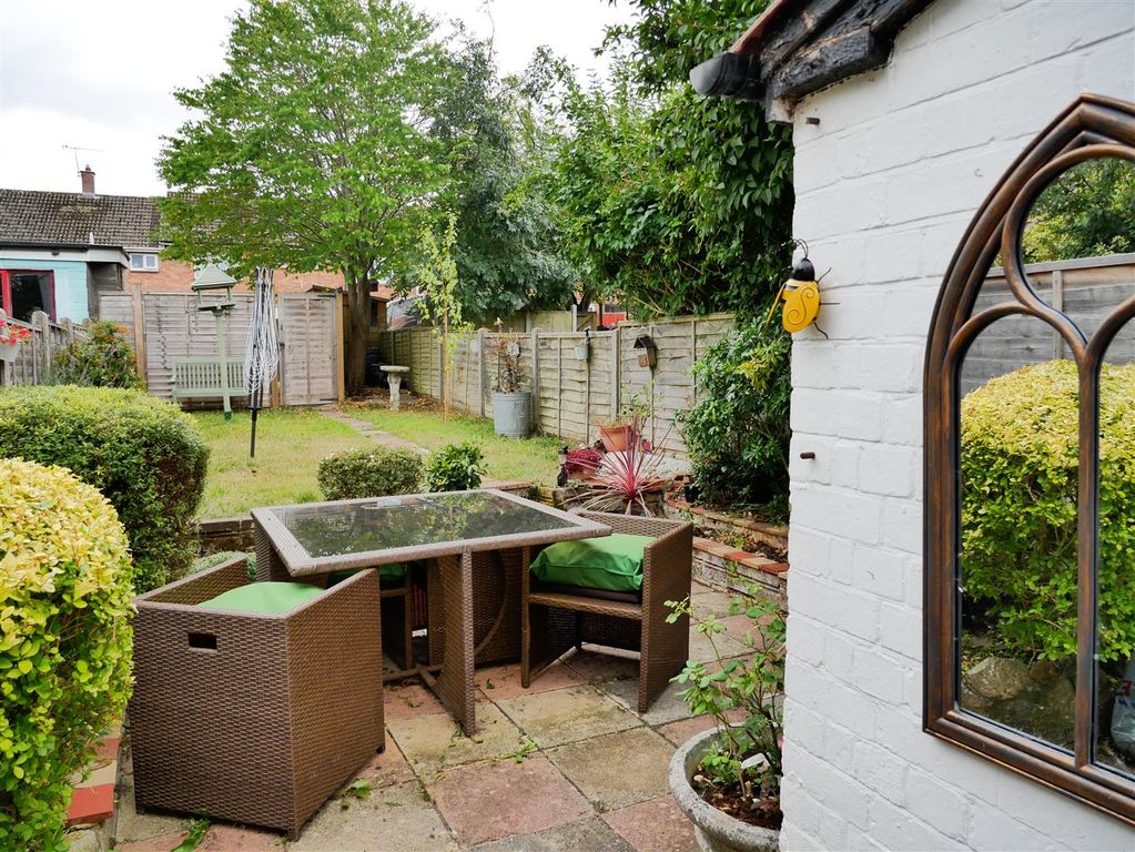 Property photo 3 of 21 Garden