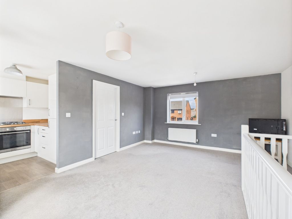 Property photo 2 of 7 4272396