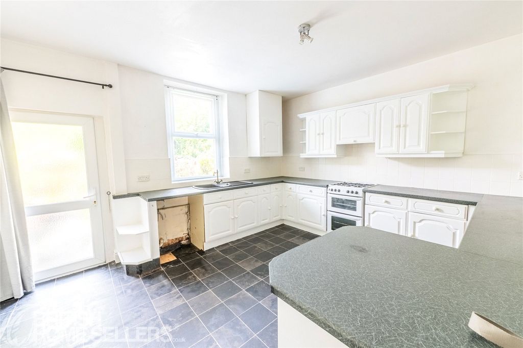 Property photo 2 of 18 Picture No. 03