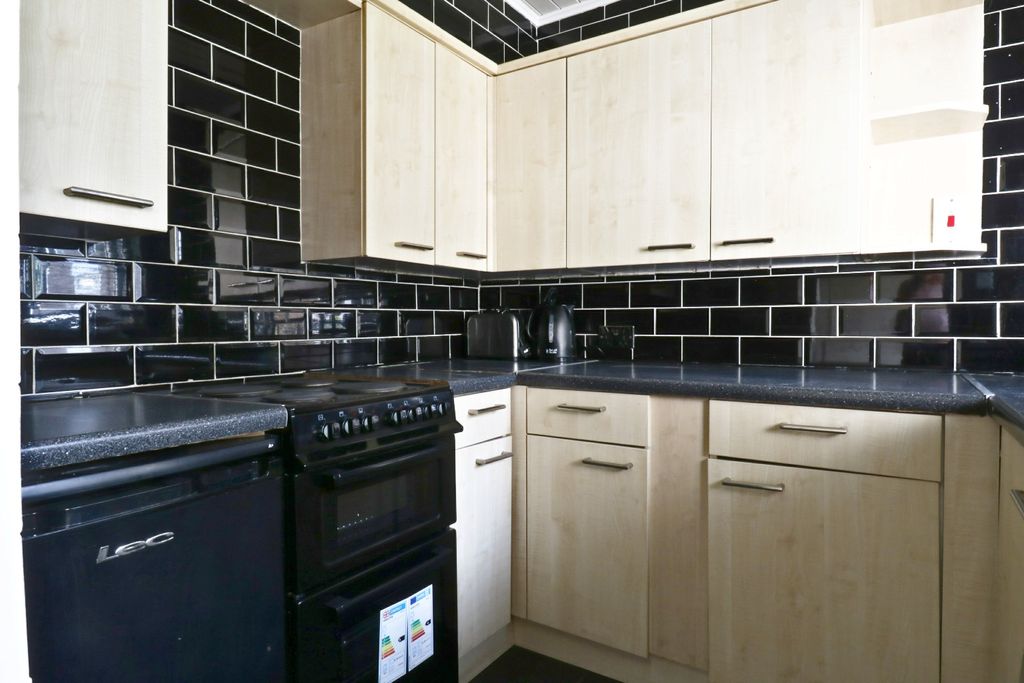 Property photo 2 of 7 3503961
