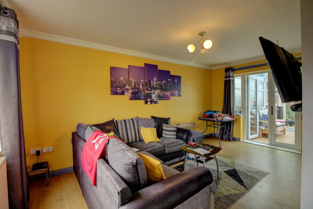 Property photo 3 of 22 3