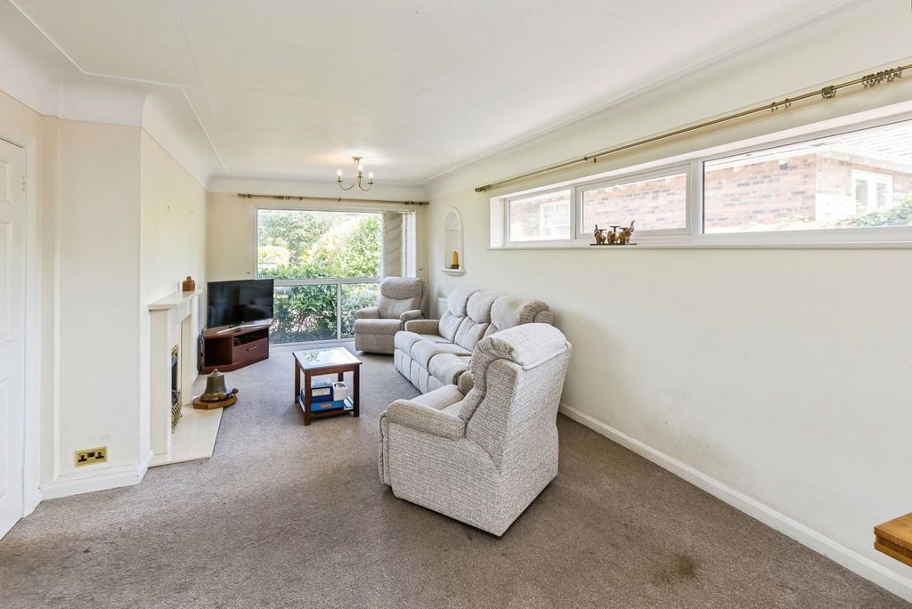 Property photo 3 of 25 Pbox-Img.Jpg