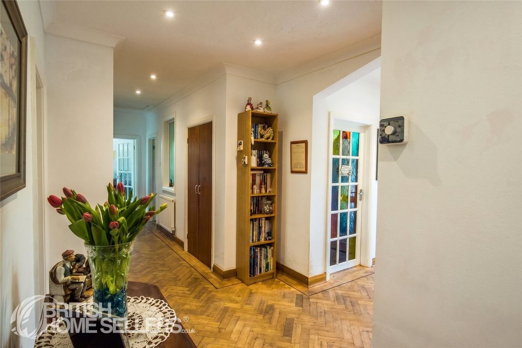 Property photo 2 of 13 Picture No. 05