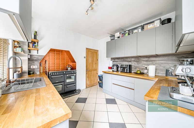 Property photo 2 of 20 Photo 2