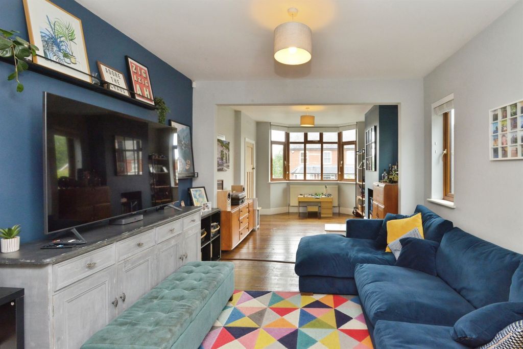 Property photo 2 of 23