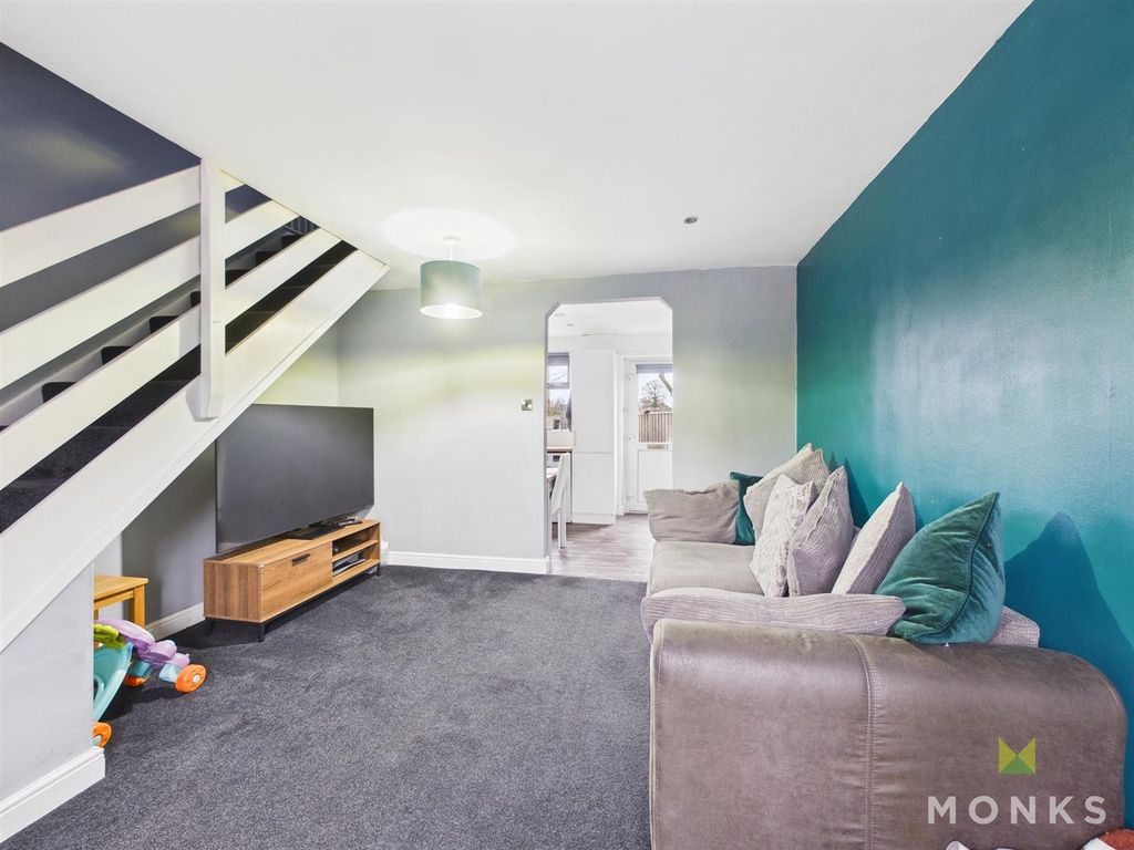 Property photo 3 of 14 Cam01348G0-Pr0794-Still001.Jpg