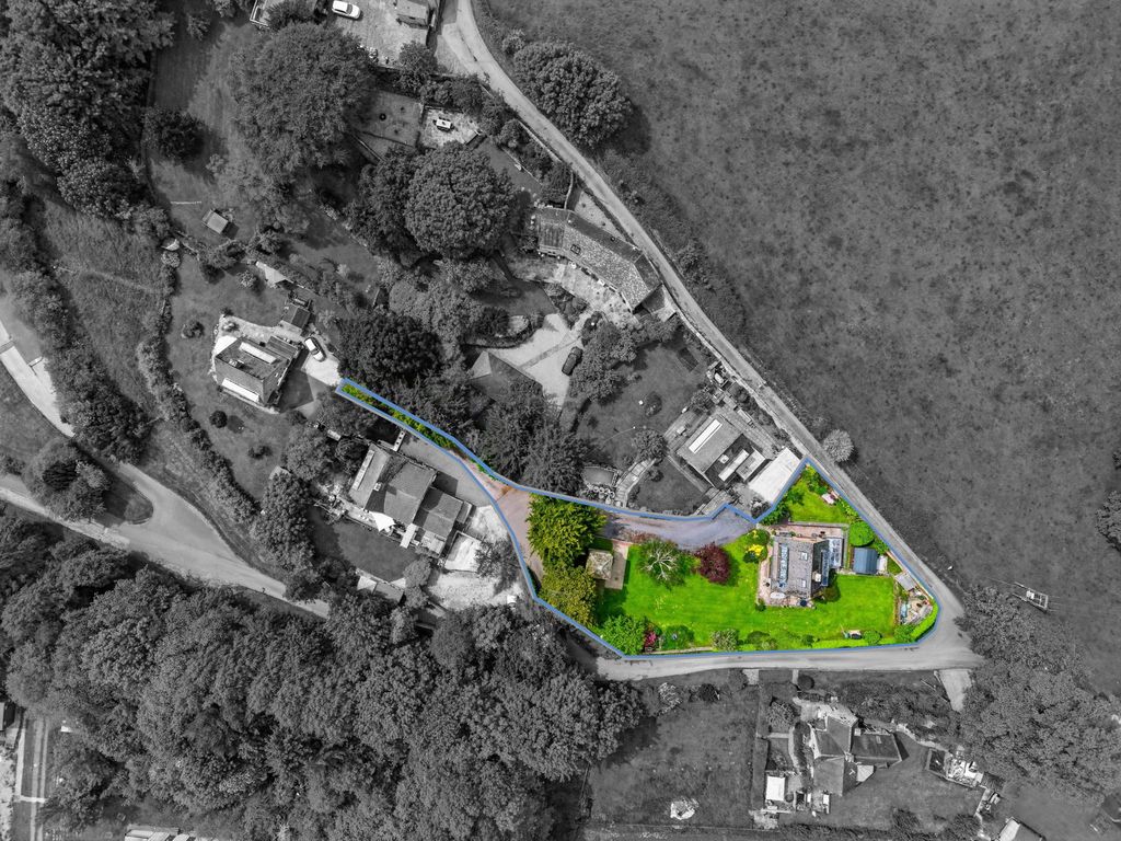 Property photo 2 of 31