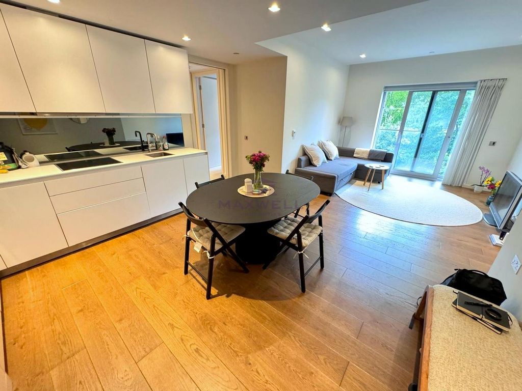 Property photo 3 of 16 One Bedroom For Sale, Maxwellproperties.Co.uk