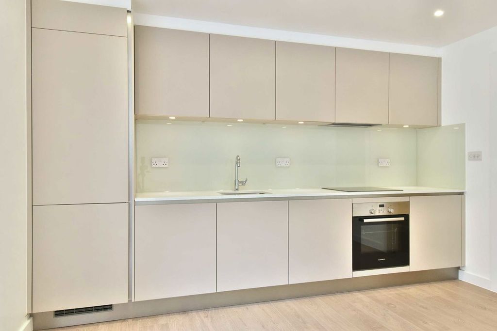 Property photo 2 of 3