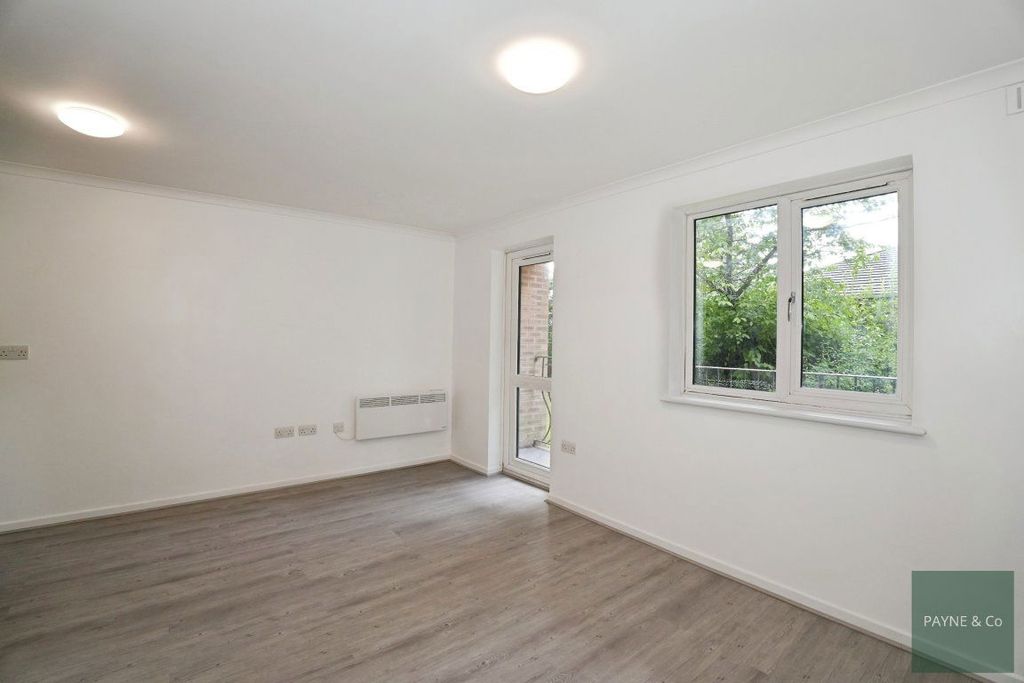 Property photo 2 of 5