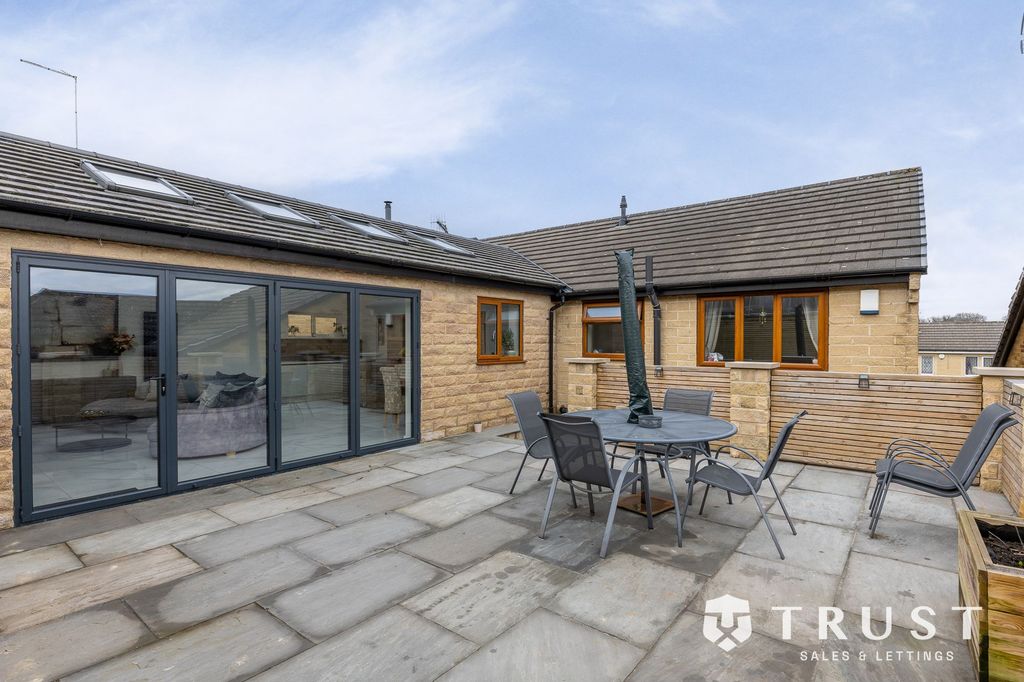 Additional image 33 of 4 bed detached bungalow for saleHall Park Avenue, Liversedge WF15