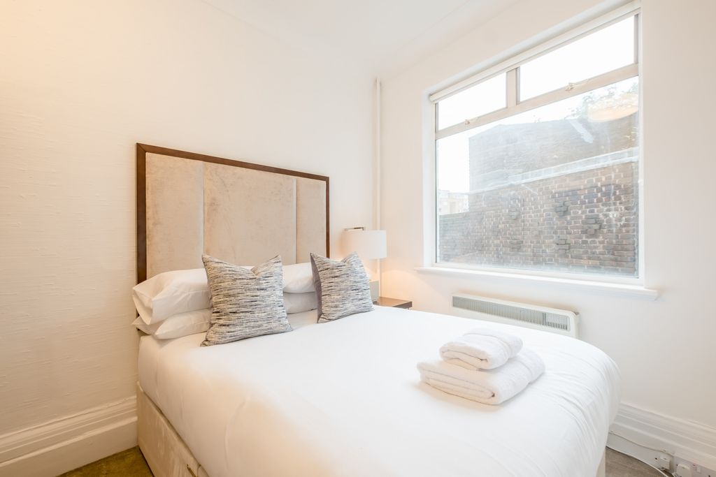 Property photo 3 of 14 Photo 4