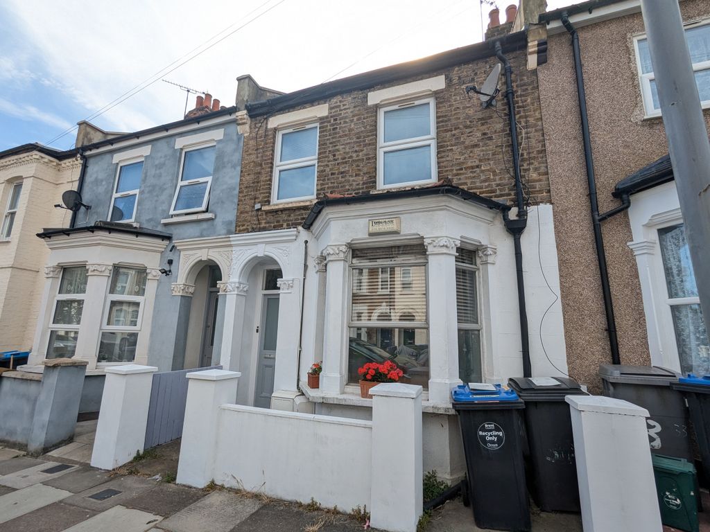 Property photo 1 of 21