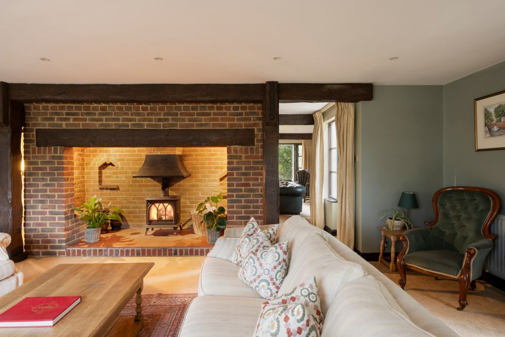 Property photo 3 of 34 Photo 3