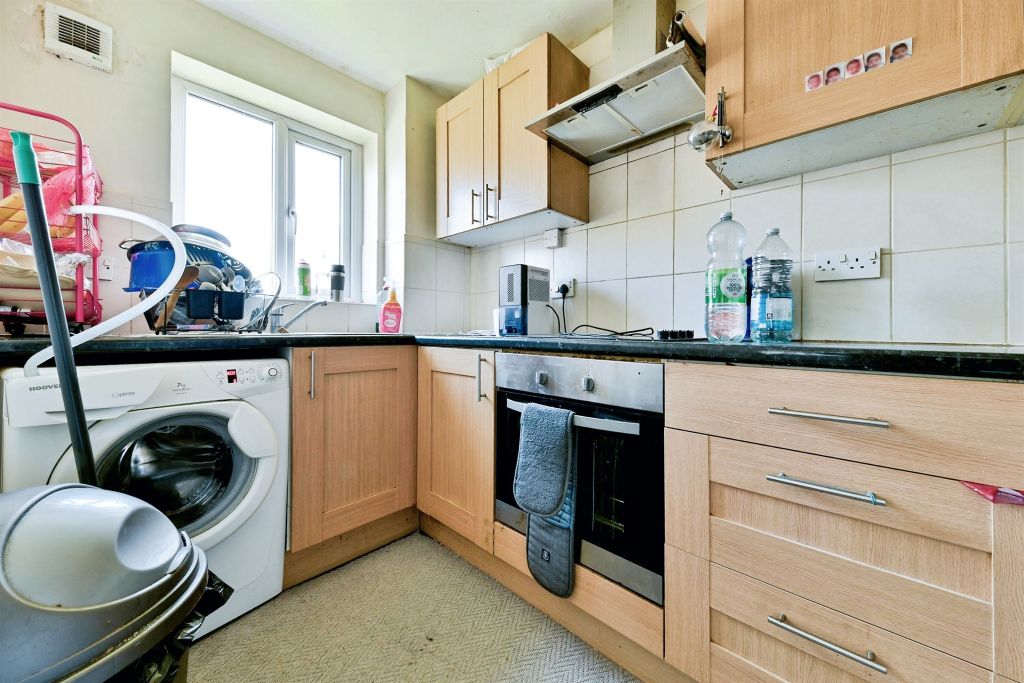 Property photo 3 of 12