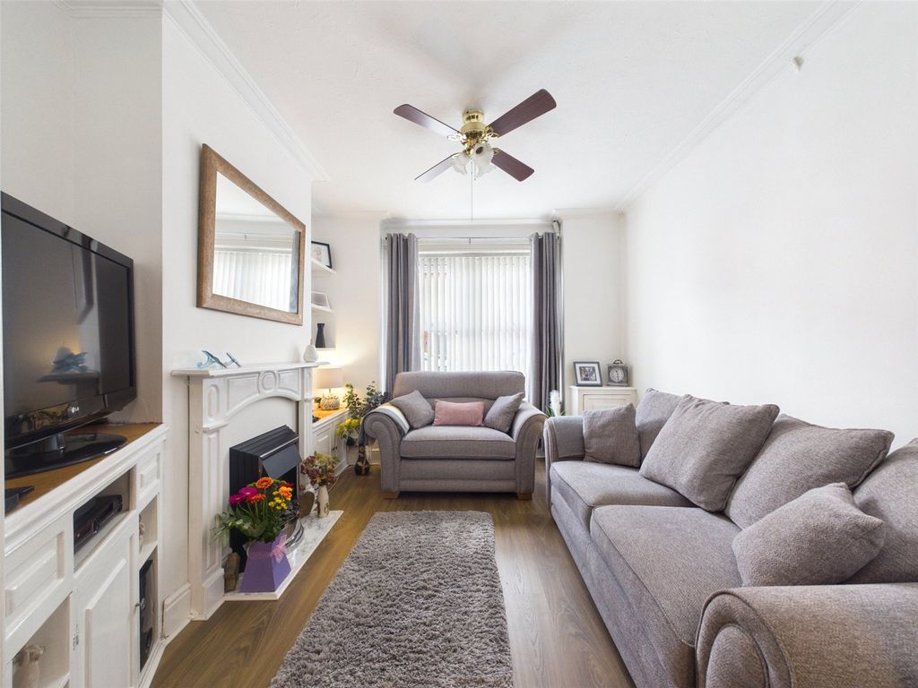 Property photo 2 of 12 Picture No. 02