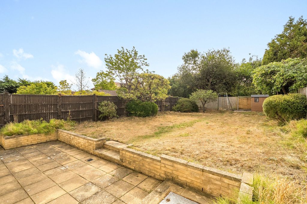 Property photo 3 of 13