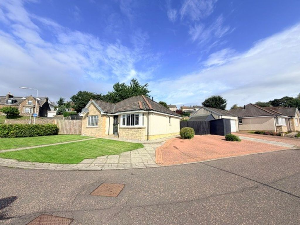 Property photo 2 of 33
