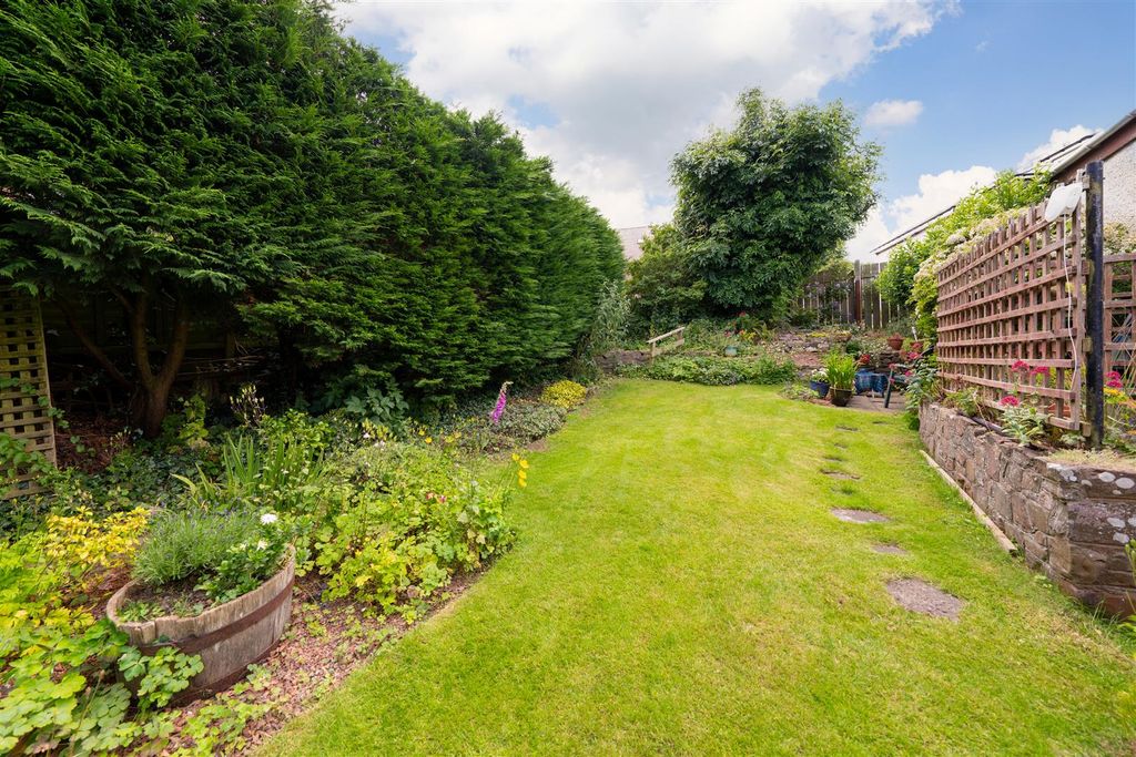 Property photo 3 of 15 1_Lyall_Terrace-16.Jpg