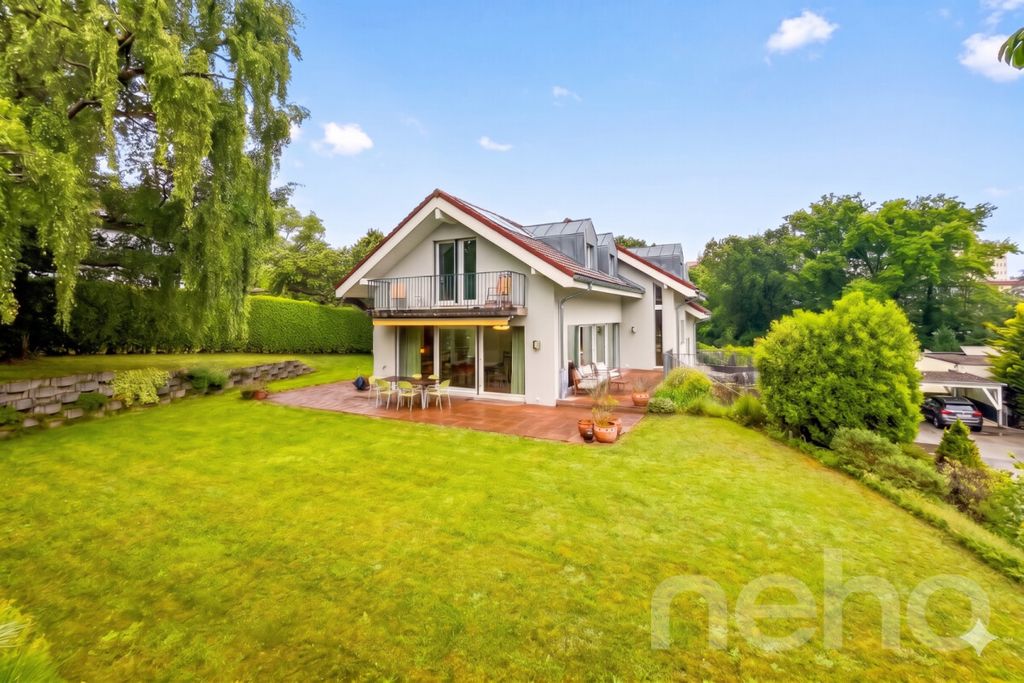Property photo 3 of 12