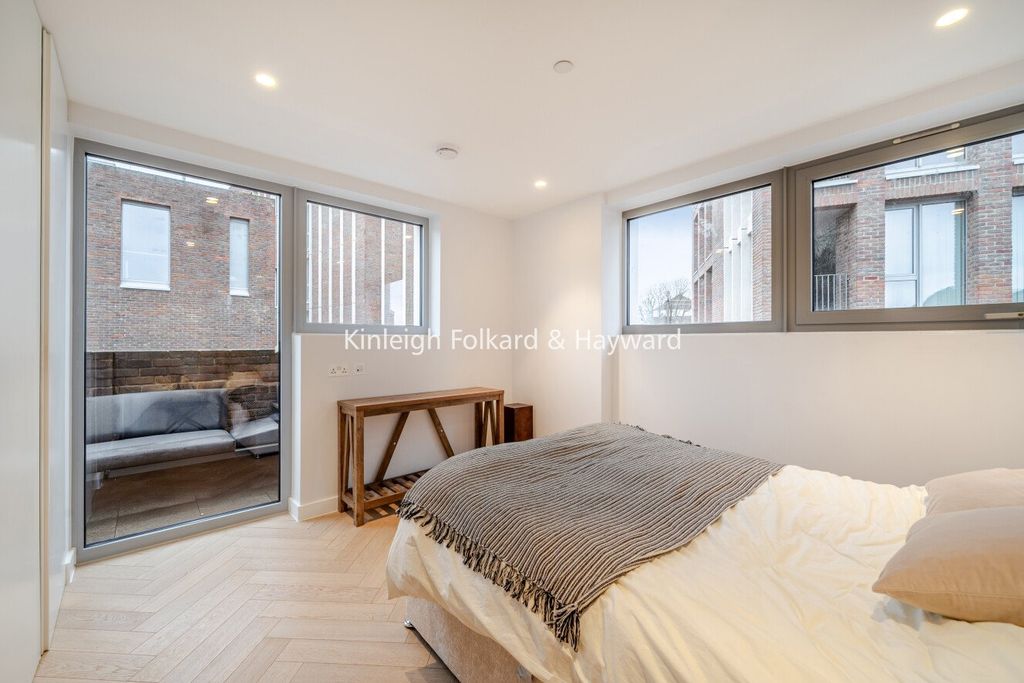 Property photo 3 of 14 Picture No. 13