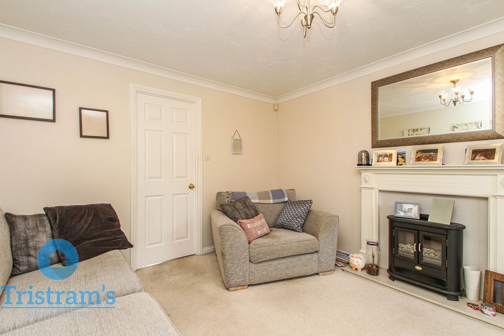 Property photo 2 of 17 Img_0136