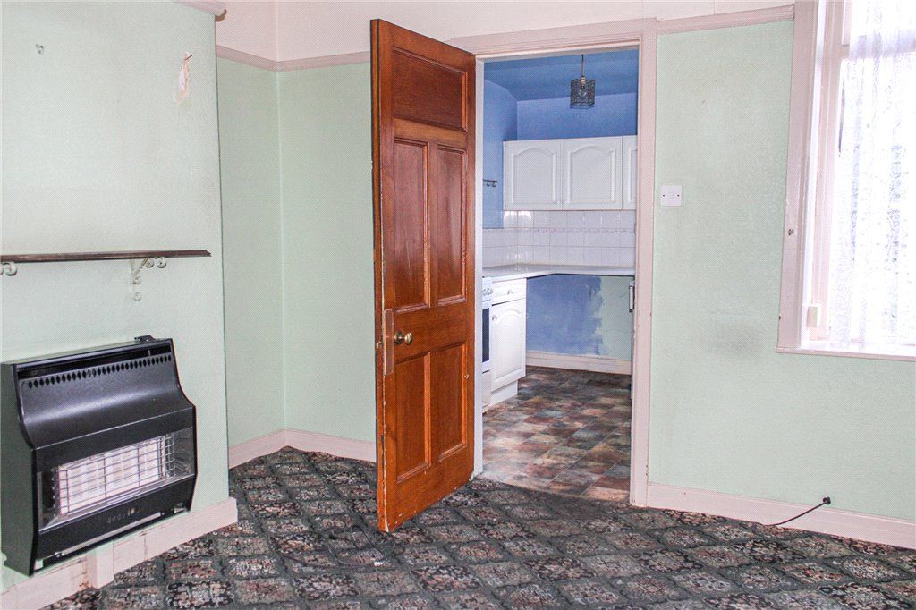 Property photo 3 of 9 Dining Room