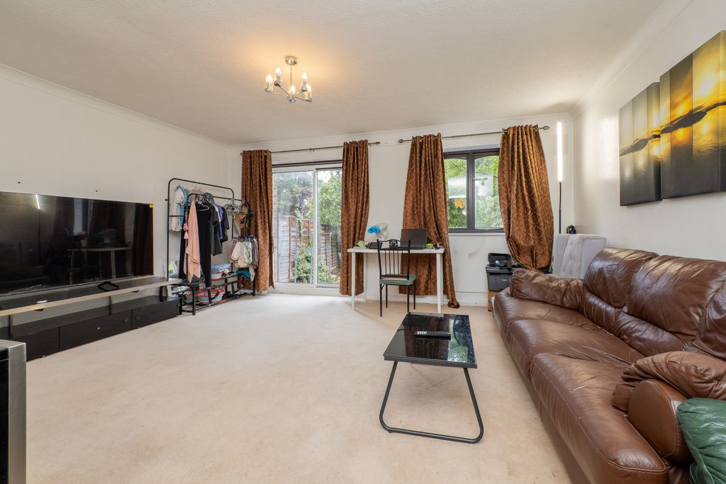 Property photo 2 of 21 Picture No. 36
