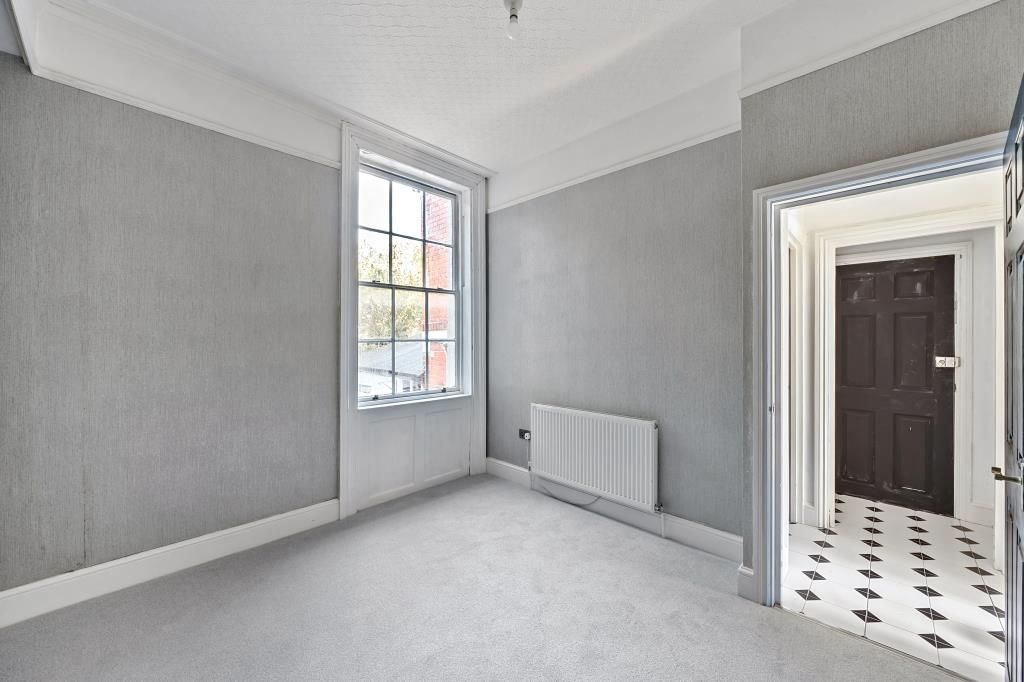 Property photo 2 of 12 Bedroom