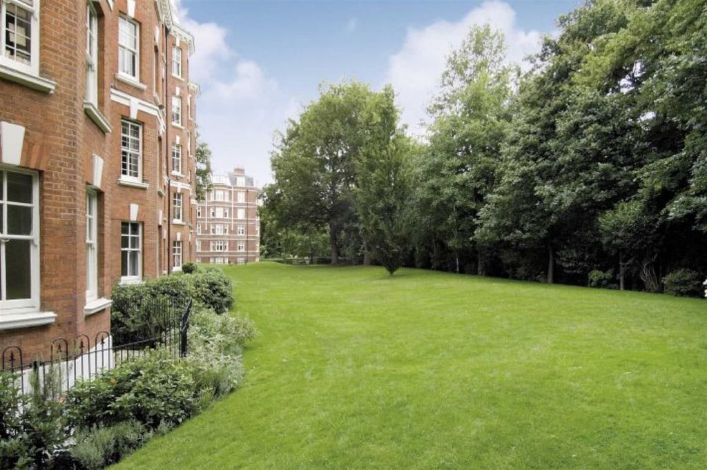 Property photo 3 of 14 Wayne & Silver