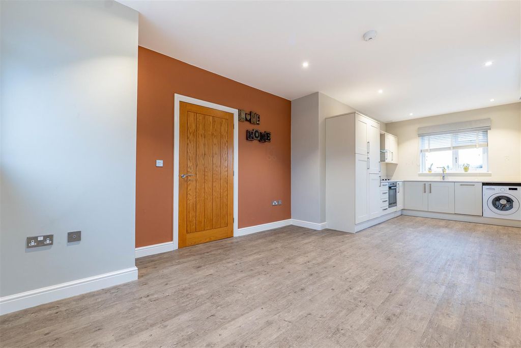 Property photo 2 of 14 Lounge/Diner/Kitchen