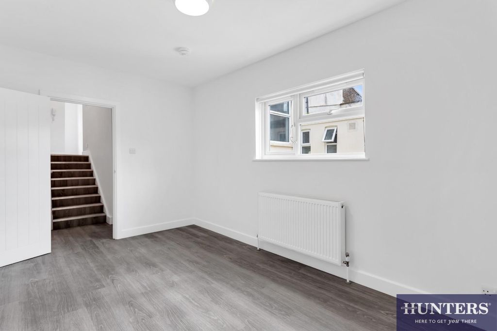Property photo 3 of 14 Img_0618.Jpg