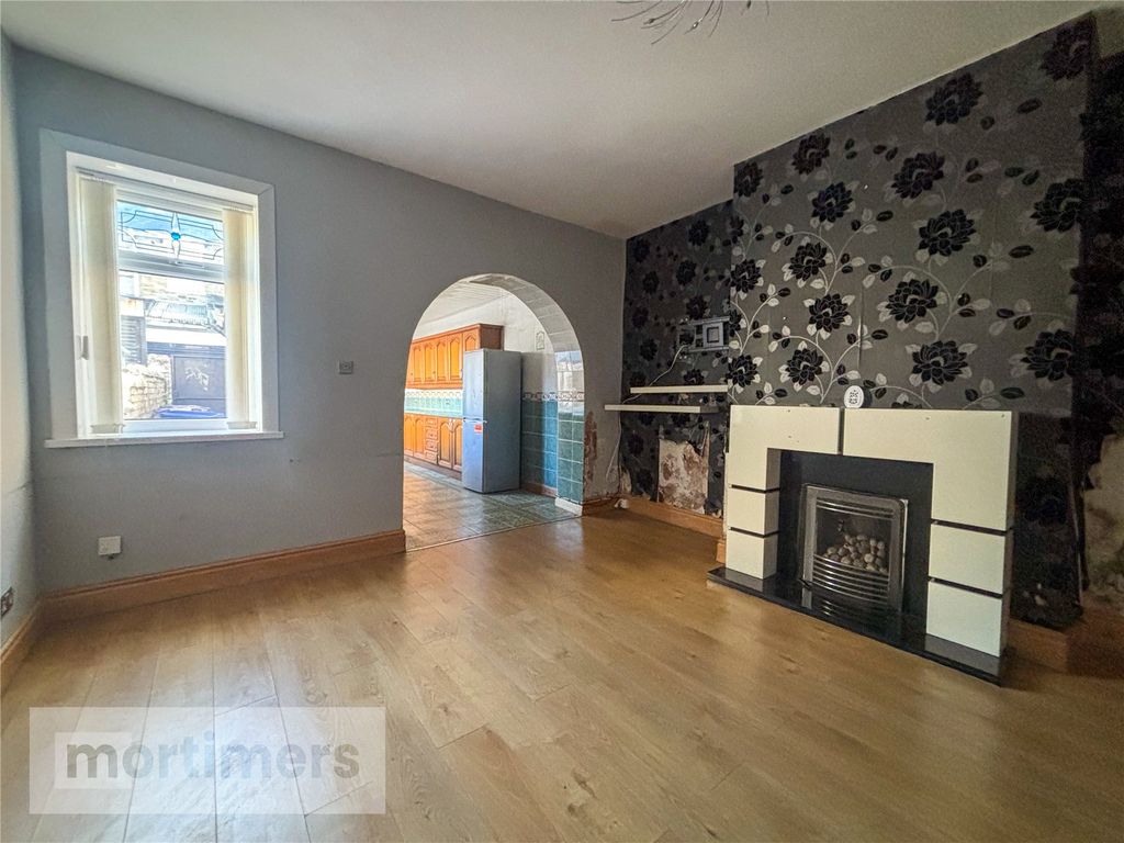 Property photo 2 of 16 Dining Room