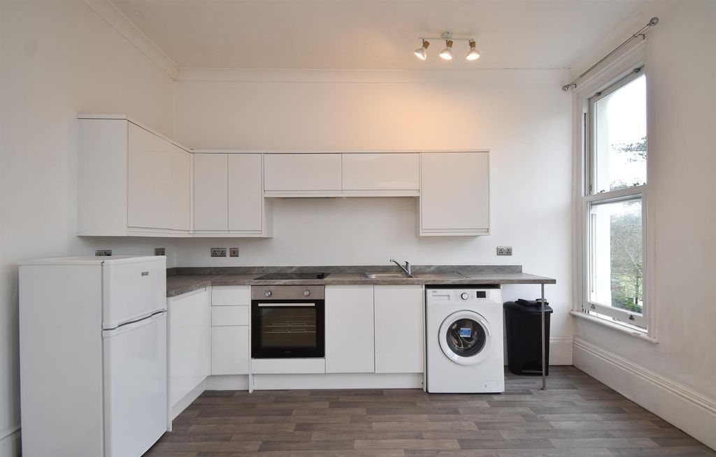 Property photo 3 of 15 Kitchen