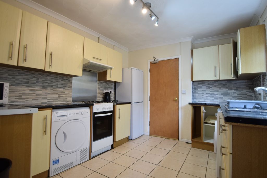 Property photo 2 of 8 Photo 2