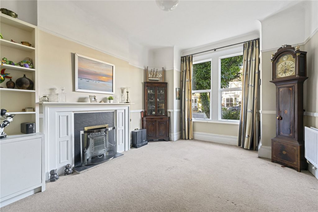 Property photo 3 of 19 Reception Room