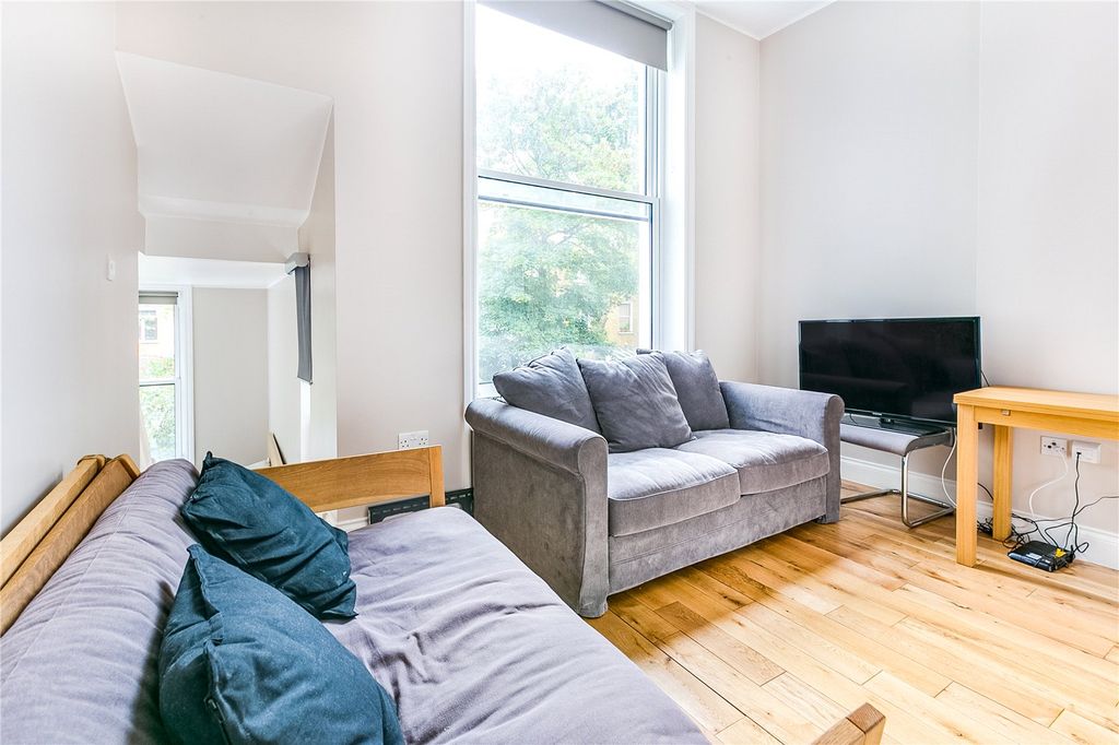 Property photo 2 of 5