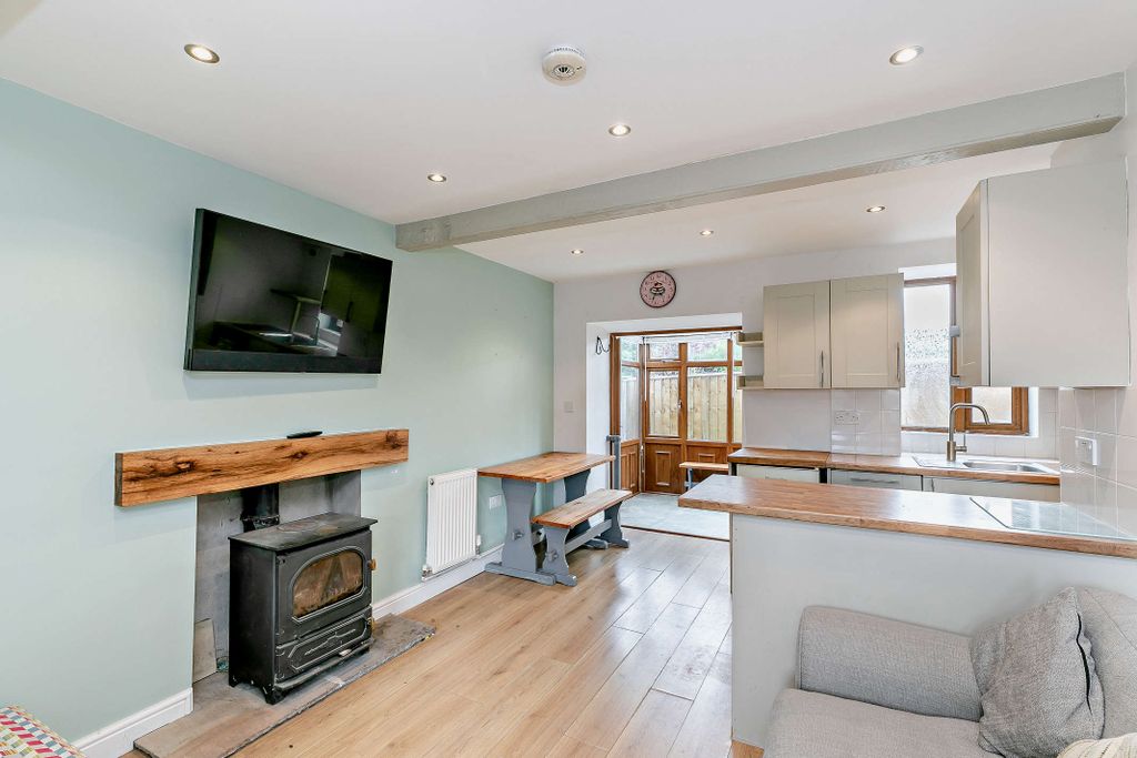 Property photo 2 of 19