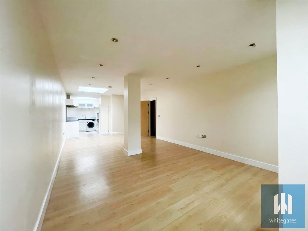 Property photo 3 of 17 Picture No. 42