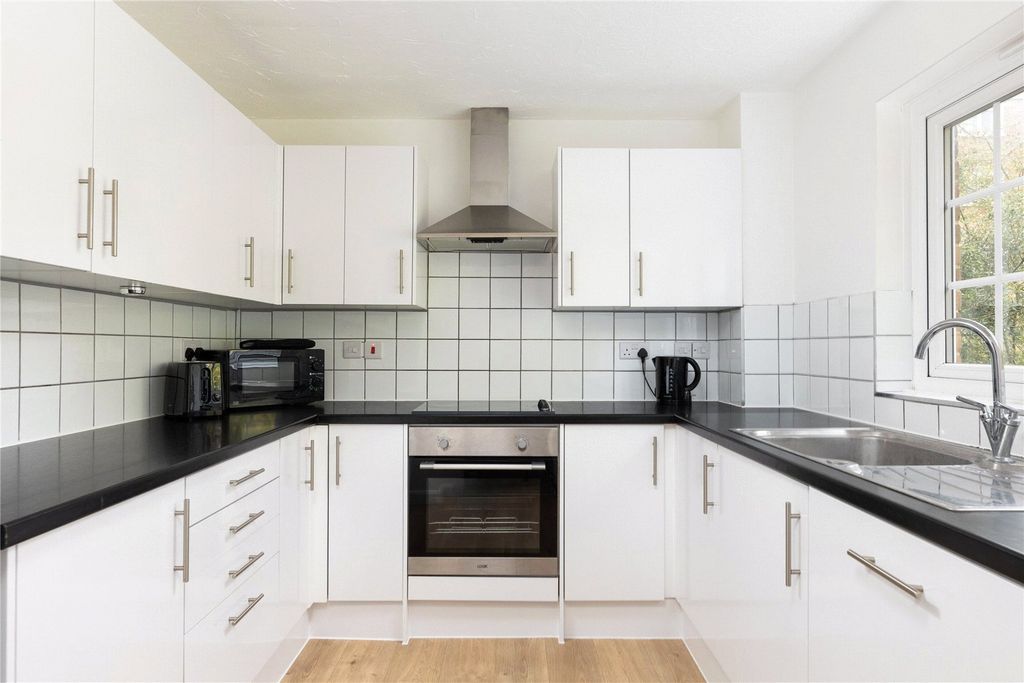 Property photo 2 of 9 Picture No. 04