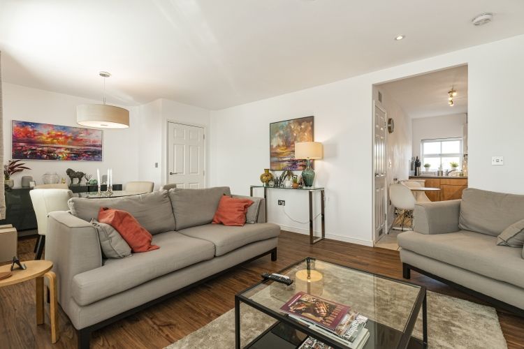 Property photo 2 of 11 307671