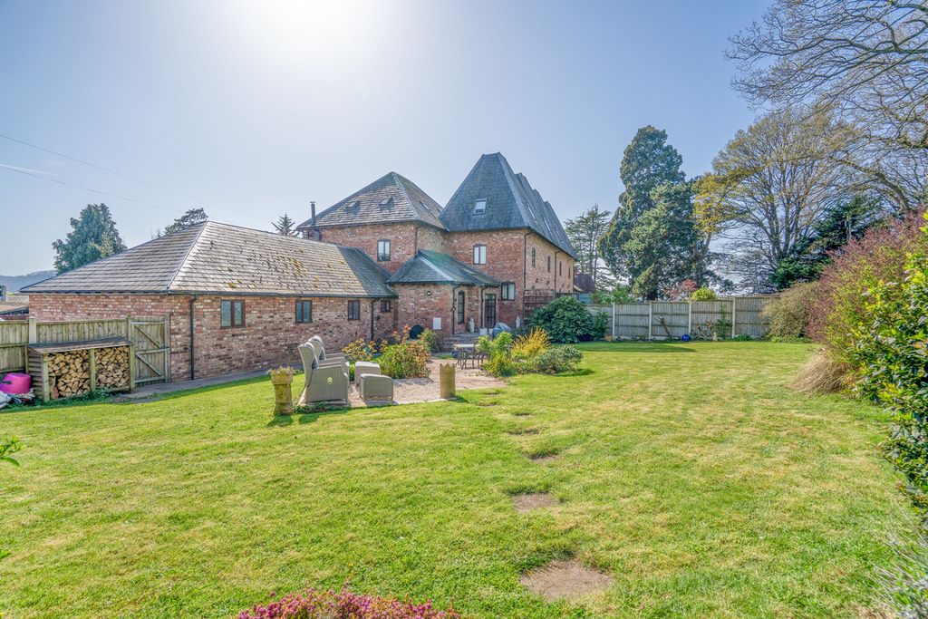 Property photo 1 of 35