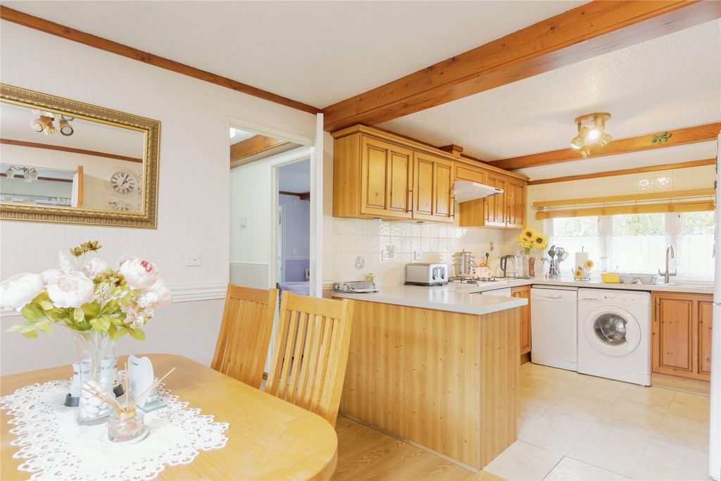 Property photo 3 of 18 Picture No. 05