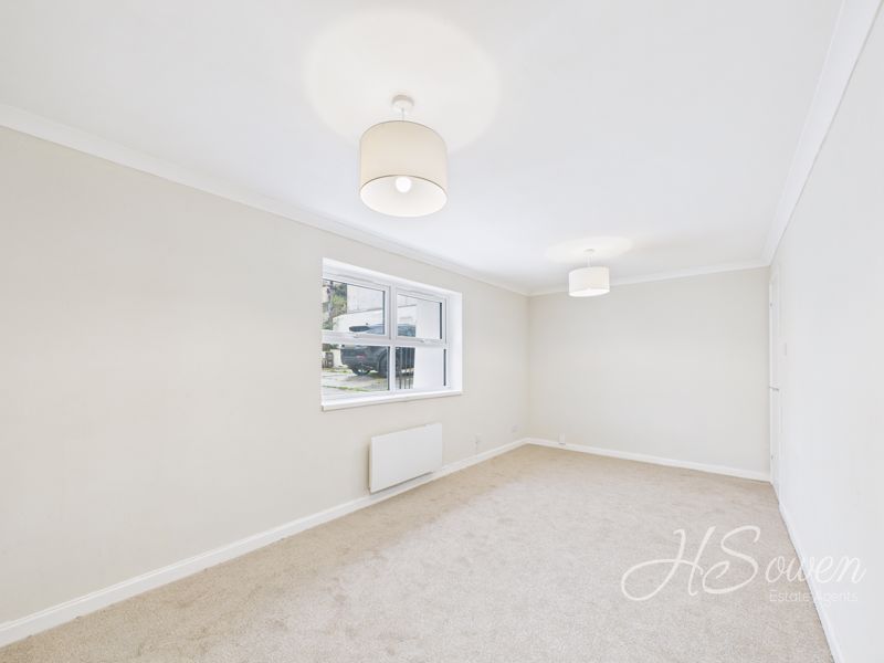 Property photo 3 of 9 Photo 2