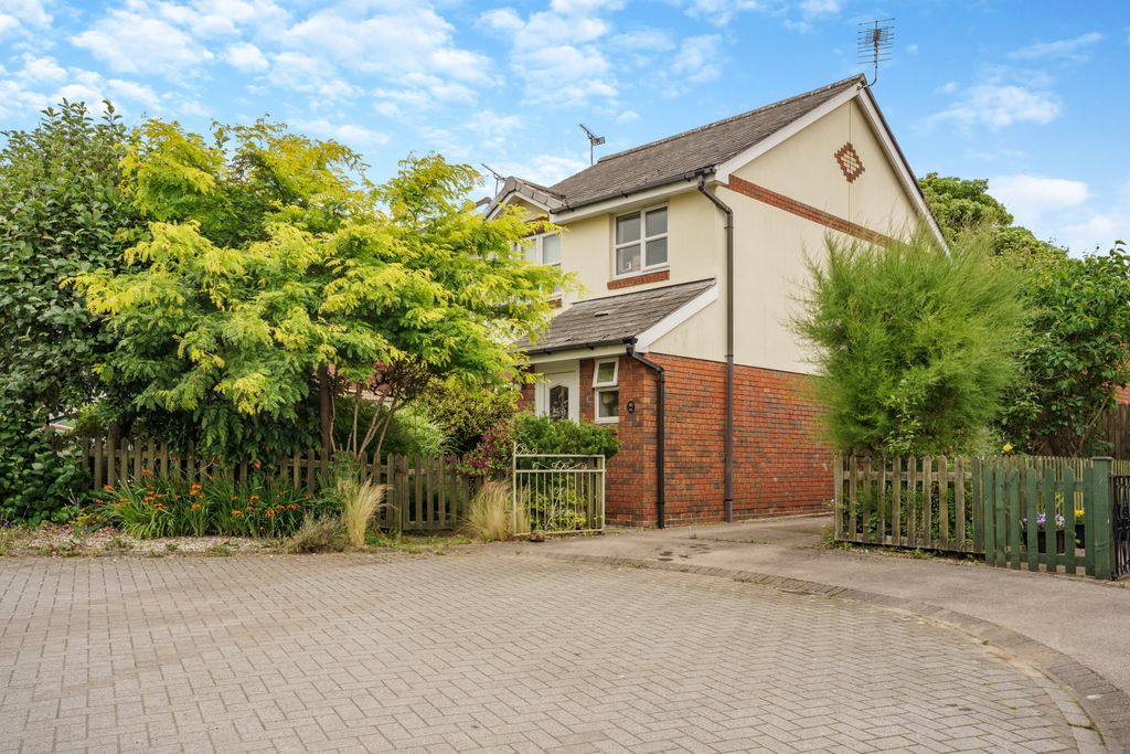 Property photo 1 of 22